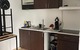 Caen Le Port : Superbe Appartement Refait A Neuf